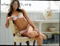 Nude business for online modeling in Weaverville, NC.